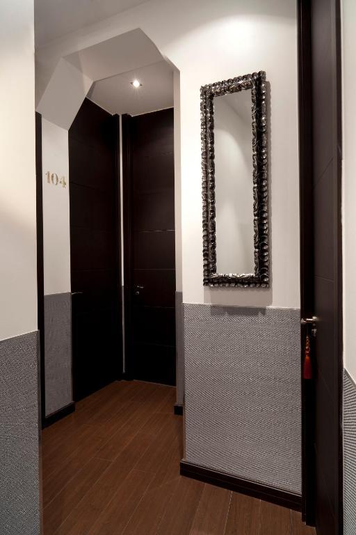 Thc Latina Hostel Мадрид Екстер'єр фото