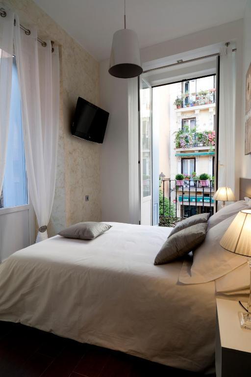 Thc Latina Hostel Мадрид Екстер'єр фото