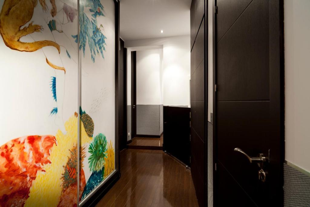 Thc Latina Hostel Мадрид Екстер'єр фото